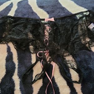 Very sexy black lacy panty